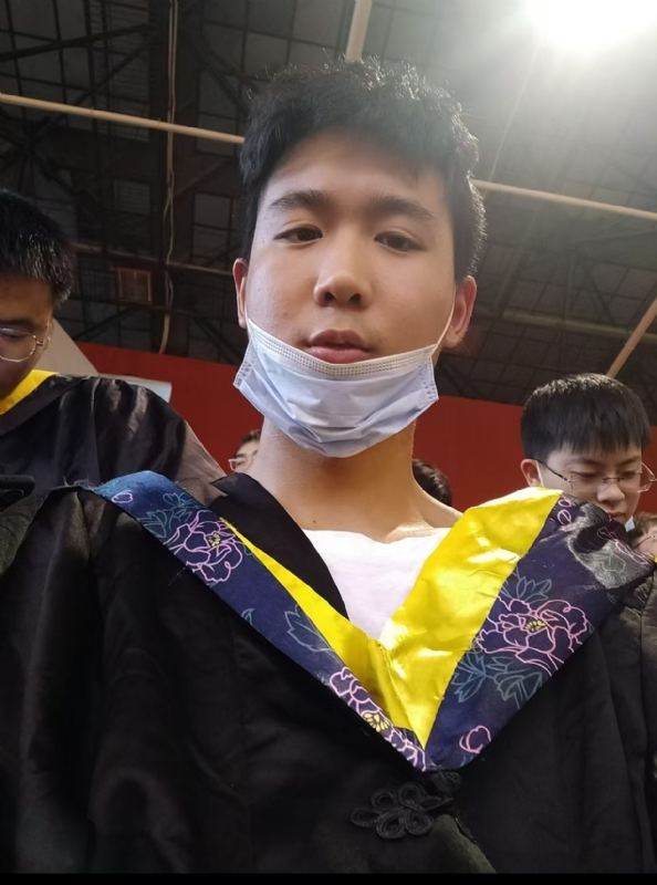 落落大方的第一张照片--安庆相亲服务中心