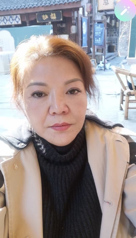 宛霞的第二张照片--安庆相亲服务中心