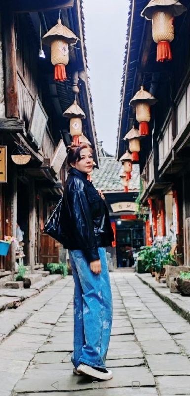 宛霞的第五张照片--安庆相亲服务中心