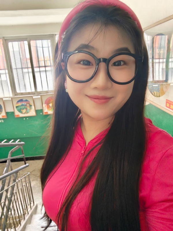 颂宜的第一张照片--安庆相亲服务中心