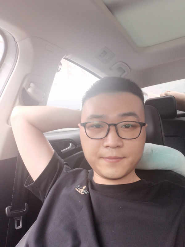 JingY的第一张照片--安庆相亲服务中心