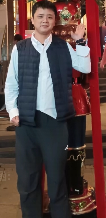 龙的陪伴的第一张照片--安庆相亲服务中心