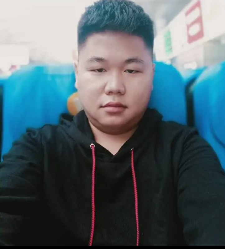 黄斌的第一张照片--安庆相亲服务中心