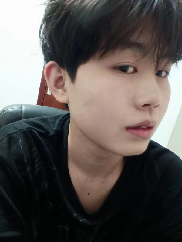 小鱼的第一张照片--安庆相亲服务中心