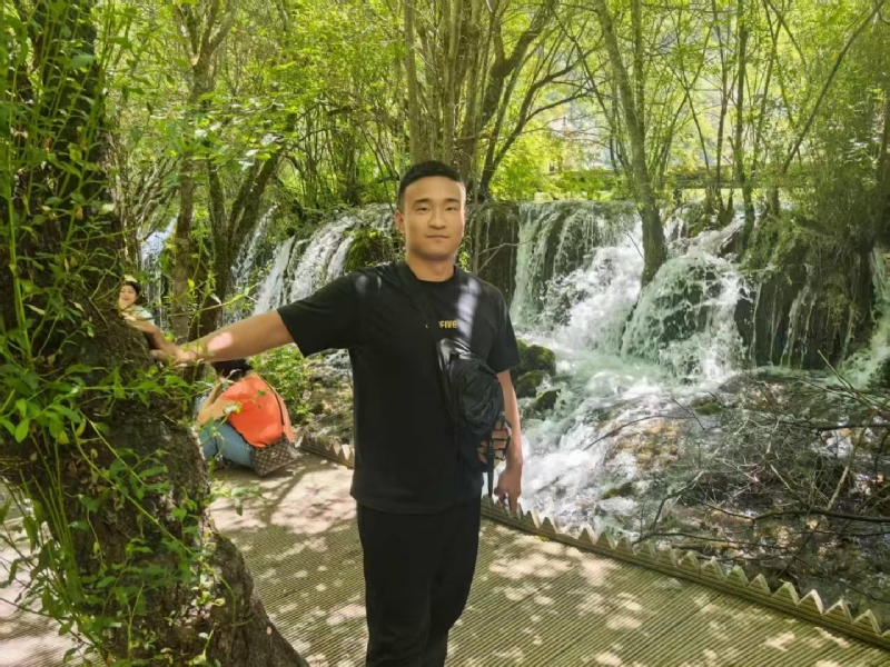 不管多累的第一张照片--安庆相亲服务中心