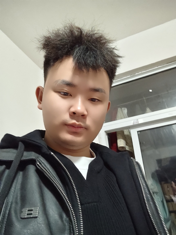 阿龙找对象的第一张照片--安庆相亲服务中心