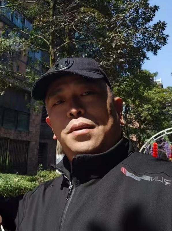 蓝色海洋的第一张照片--安庆相亲服务中心