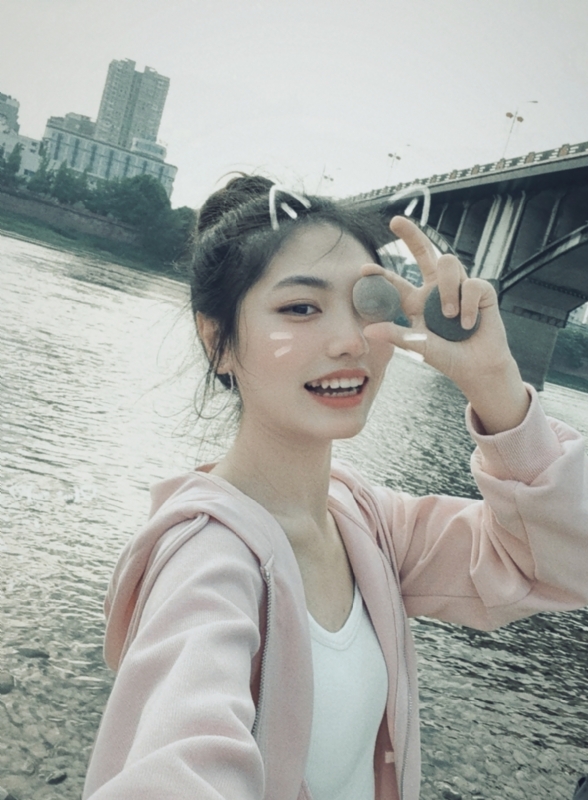 昭十晰的第二张照片--安庆相亲服务中心