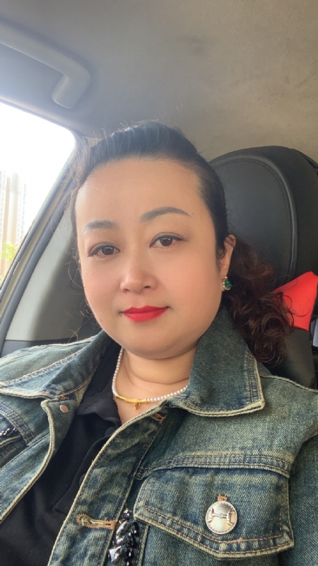 云中的蝶的第一张照片--安庆相亲服务中心